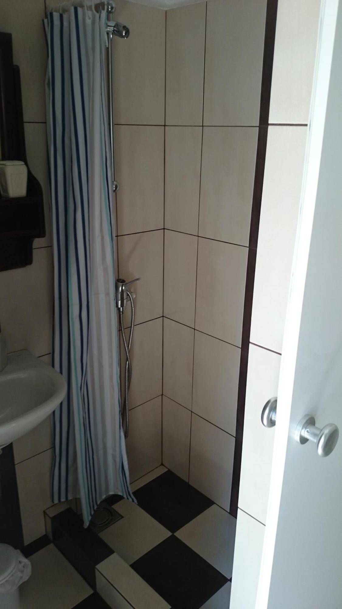 ホテル House Grabic ティヴァト 部屋 写真