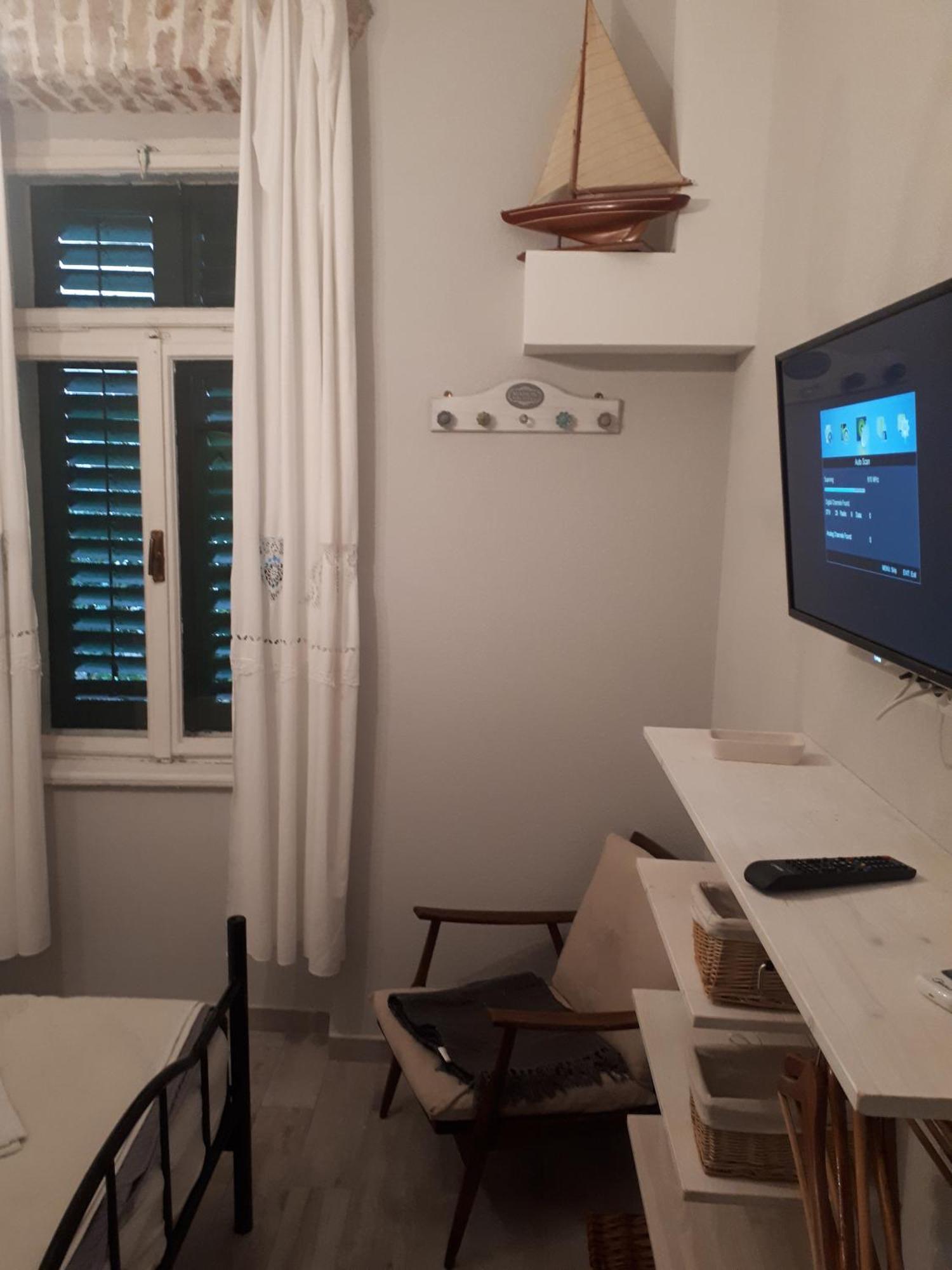 ホテル House Grabic ティヴァト 部屋 写真